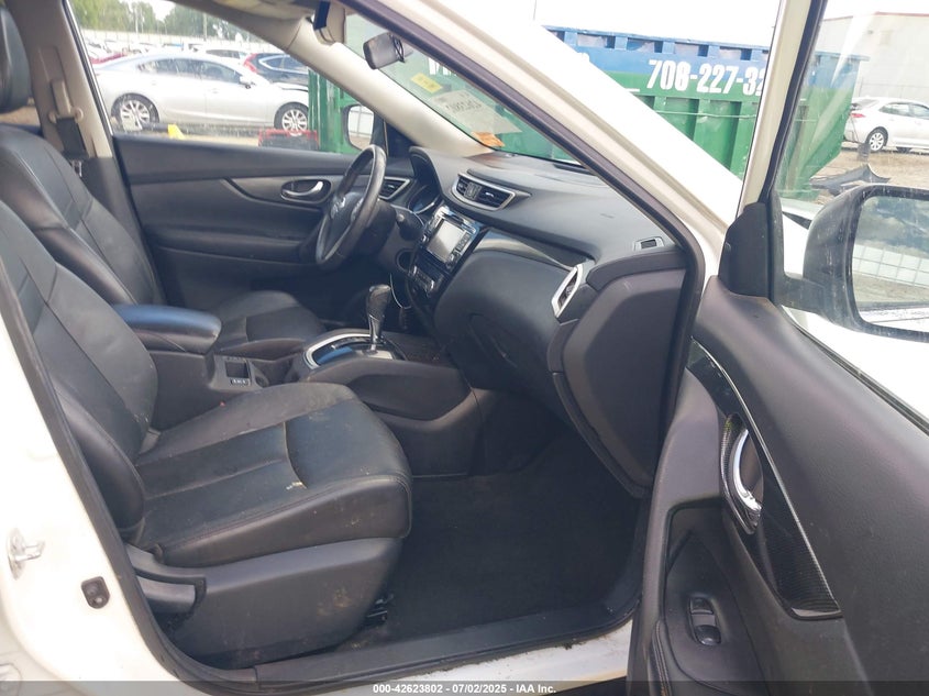 2015 NISSAN ROGUE SL - 5N1AT2MT2FC756217