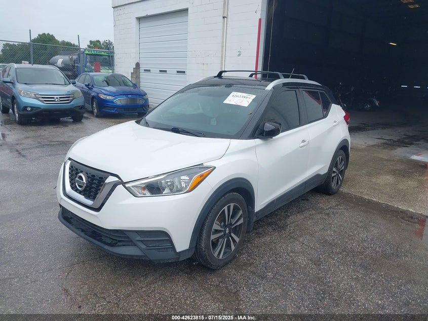 Vin: 3n1cp5cu0jl533607, lot: 43116851, nissan kicks sv 20182