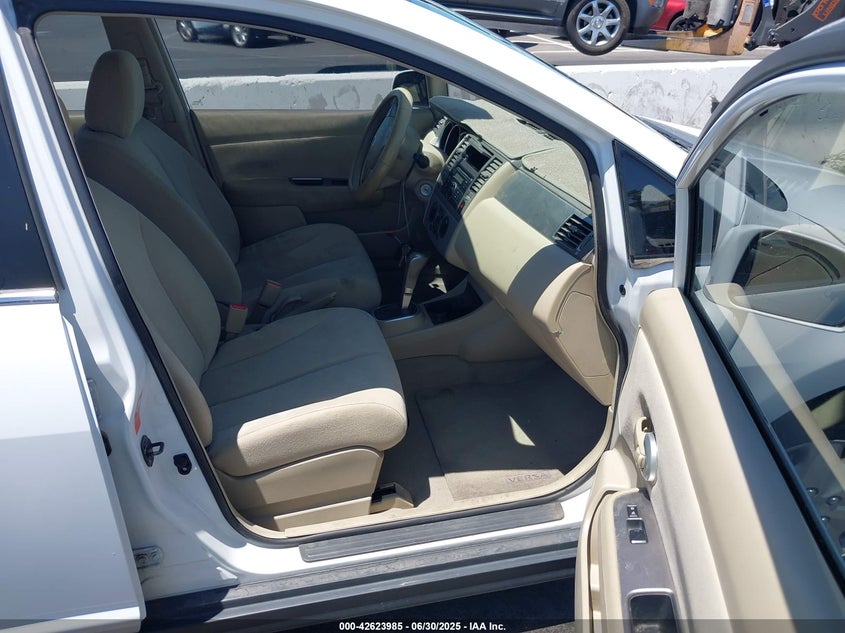 2007 NISSAN VERSA VIN: 3N1BC11E67L442930