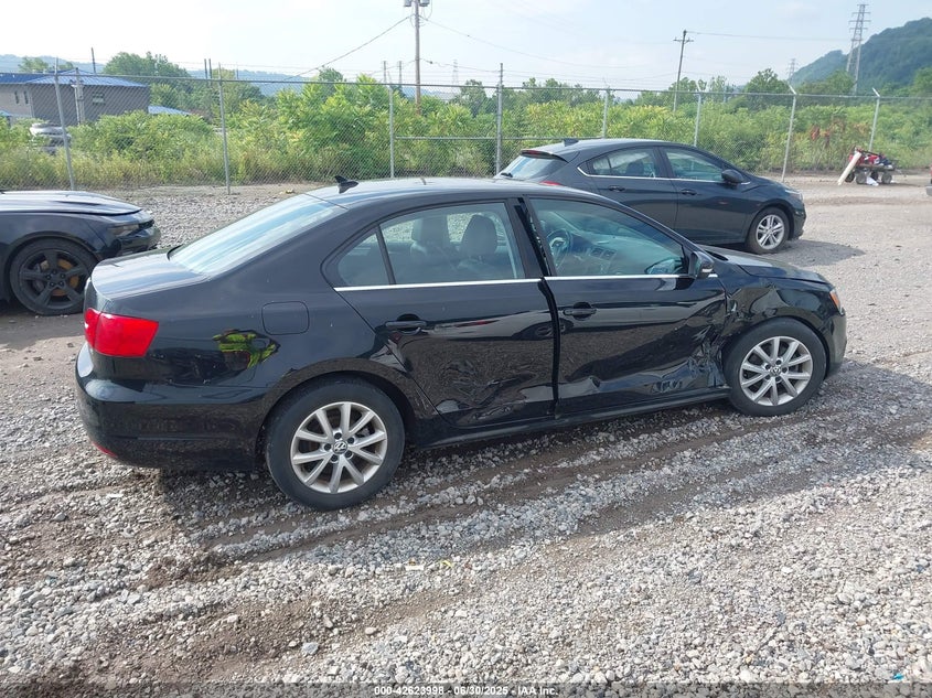 2014 VOLKSWAGEN JETTA 1.8T SE - 3VWD17AJ1EM444956