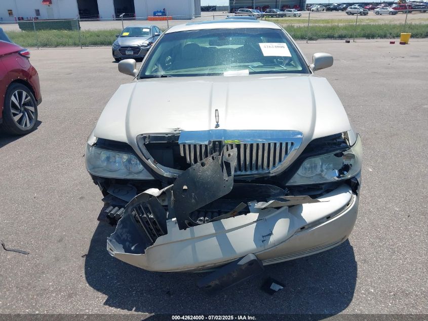 2006 Lincoln Town Car Signature Limited VIN: 1LNHM82W36Y649935 Lot: 42624000