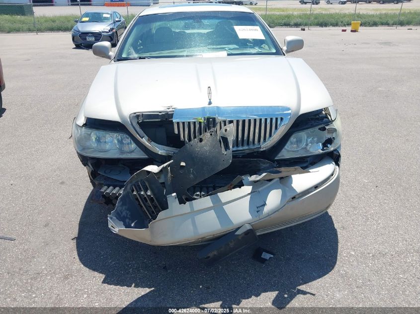 2006 Lincoln Town Car Signature Limited VIN: 1LNHM82W36Y649935 Lot: 42624000