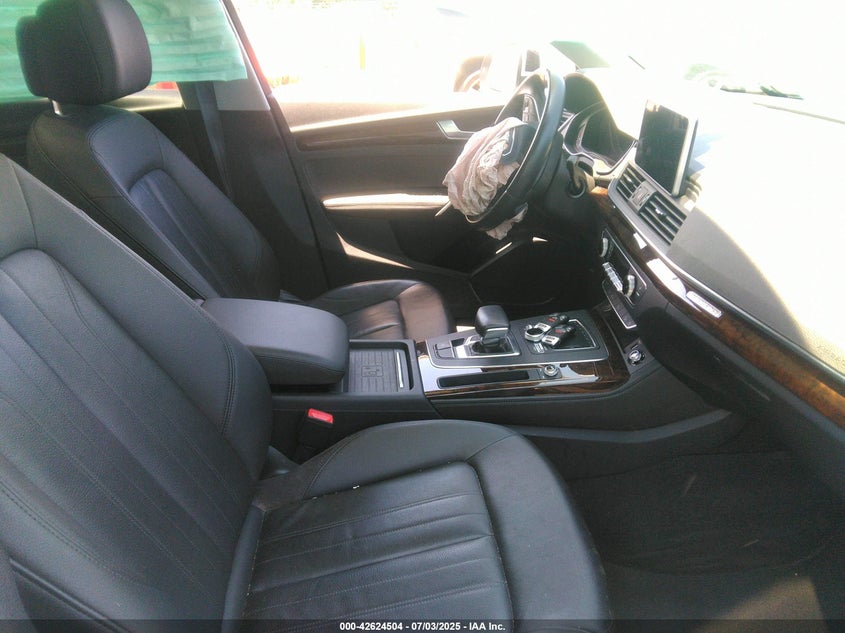2019 AUDI Q5 VIN: WA1BNAFY1K2054857