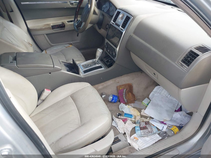 2007 CHRYSLER 300C VIN: 2C3KA63H67H604379