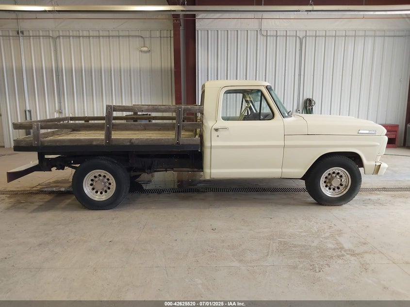 1967 Ford F250 VIN: F25DLA87090 Lot: 42625520