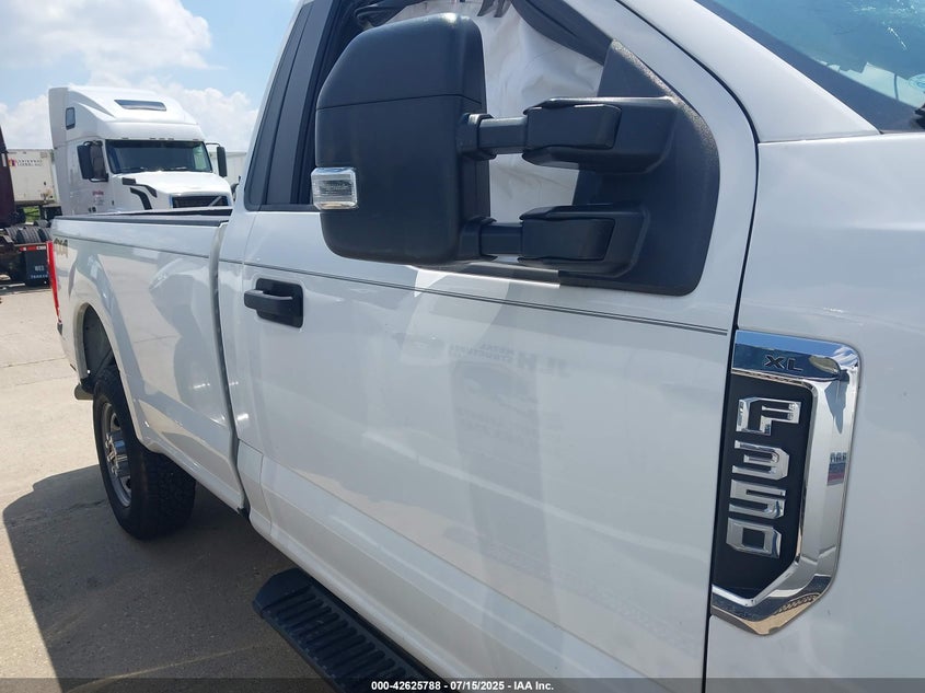 1FTRF3B65LEE16898 2020 FORD F350 photo no. 13