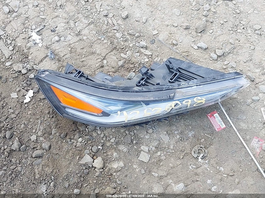 2019 HYUNDAI SANTA FE SE - 5NMS23AD6KH095107