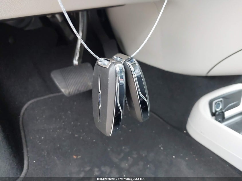 2024 Chrysler Pacifica Touring L VIN: 2C4RC1BG9RR163151 Lot: 42626893