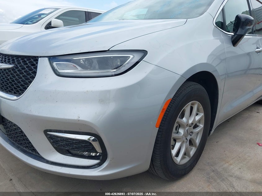 2024 Chrysler Pacifica Touring L VIN: 2C4RC1BG9RR163151 Lot: 42626893