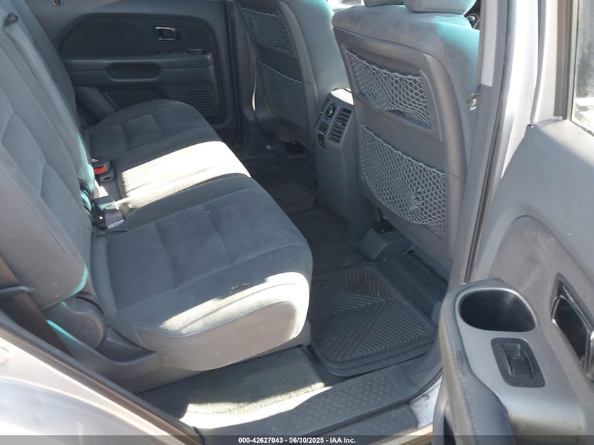 2008 HONDA PILOT VIN: 5FNYF18358B027763
