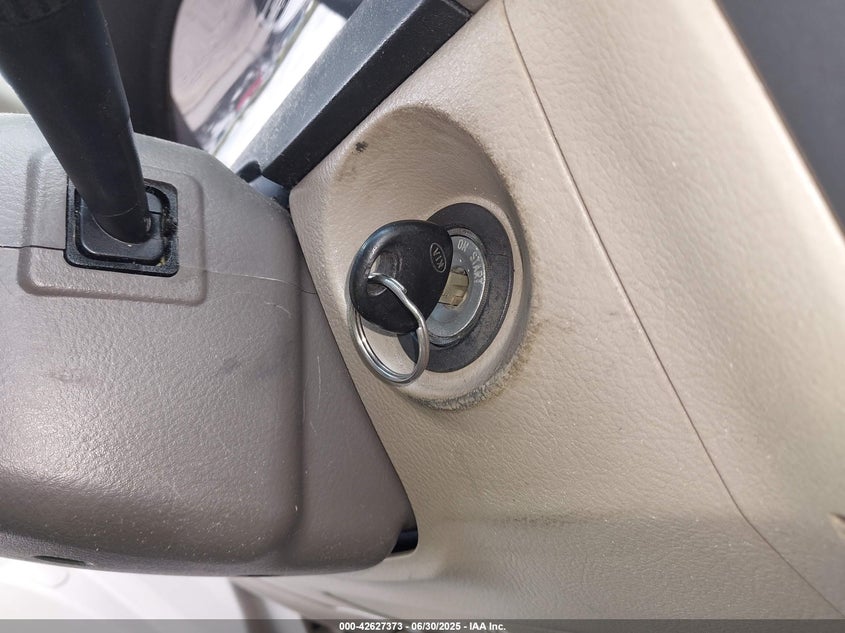 2009 Kia Sorento Lx VIN: KNDJC735595868068 Lot: 42627373