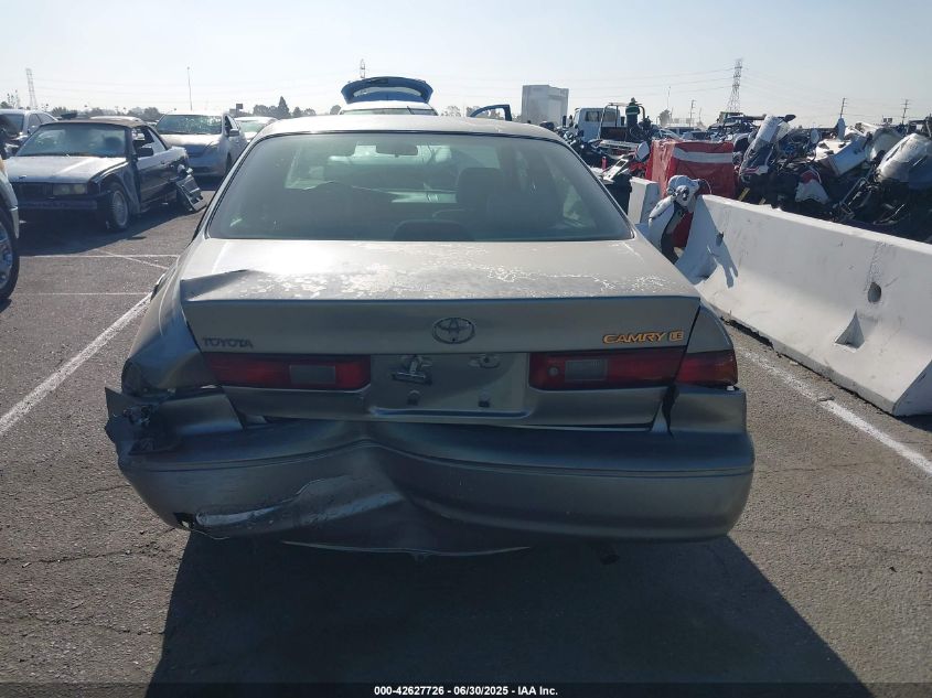 1998 Toyota Camry Le VIN: JT2BG22K1W0104996 Lot: 42627726