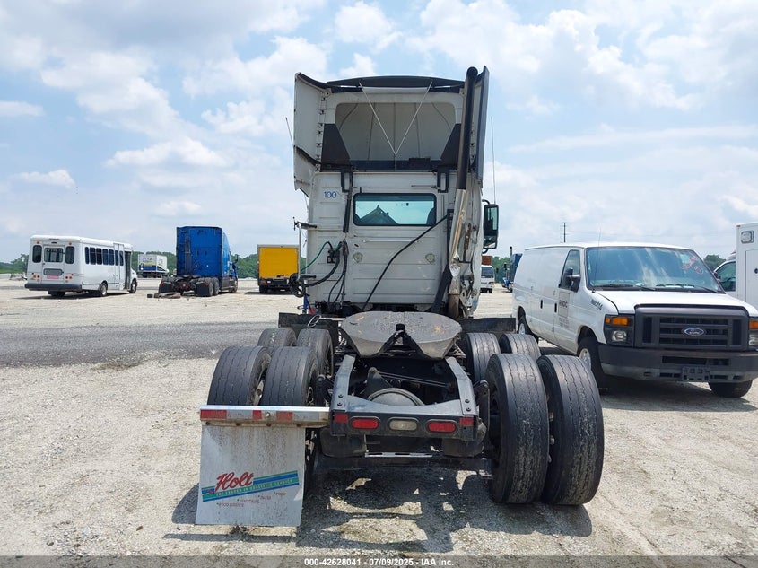 2015 Volvo Vn Vnl VIN: 4V4NC9EH8FN919339 Lot: 42628041