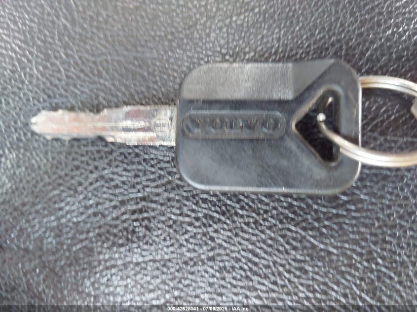 2015 Volvo Vn Vnl VIN: 4V4NC9EH8FN919339 Lot: 42628041