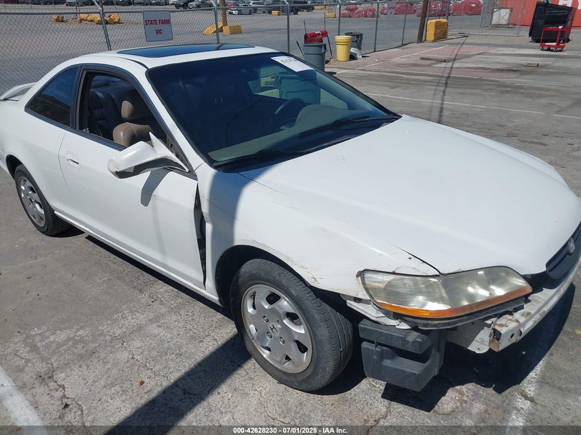 1998 Honda Accord Ex VIN: 1HGCG3270WA010245 Lot: 42628230