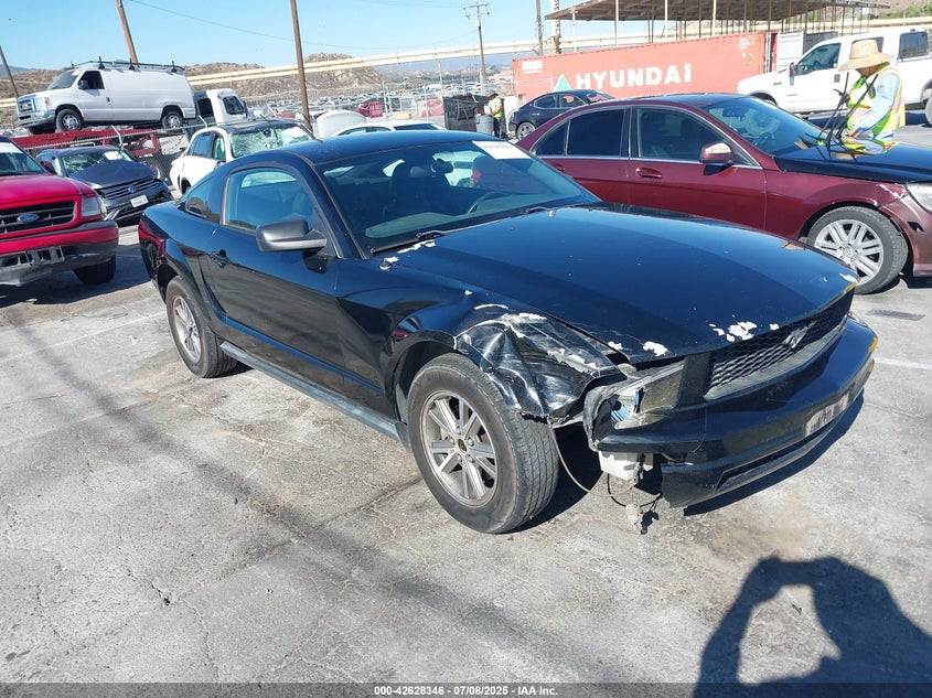 1ZVFT80N355142877 2005 Ford Mustang auction photo 1