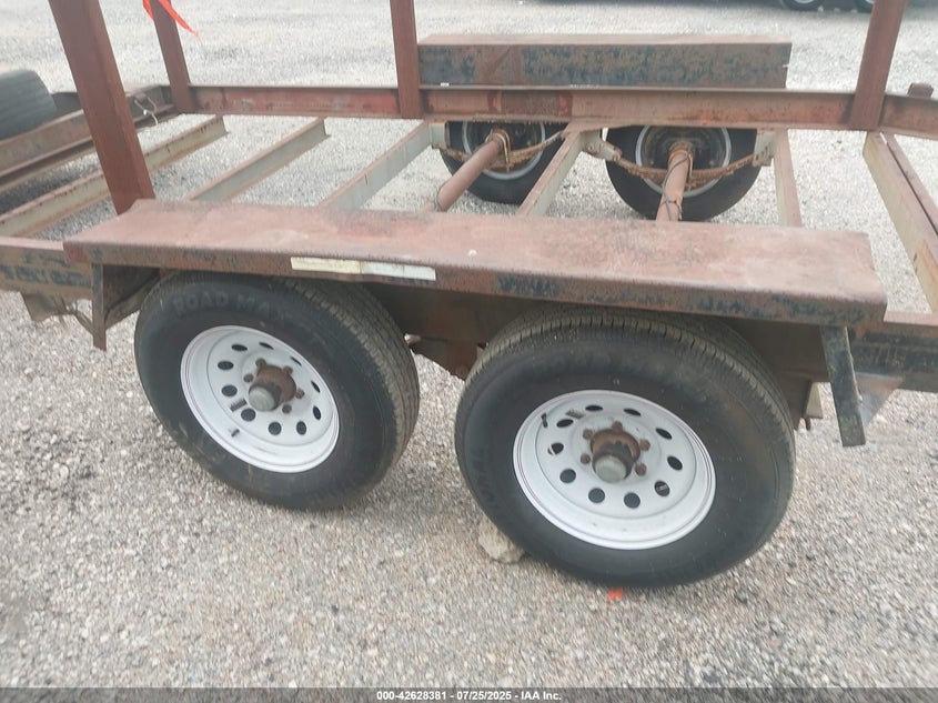 2010 MISC SHOPBUILT TRAILER auction photo 7