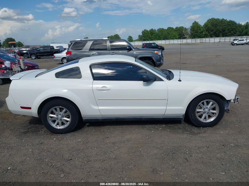 2008 Ford Mustang V6 Deluxe/V6 Premium VIN: 1ZVHT80N285167623 Lot: 42628650