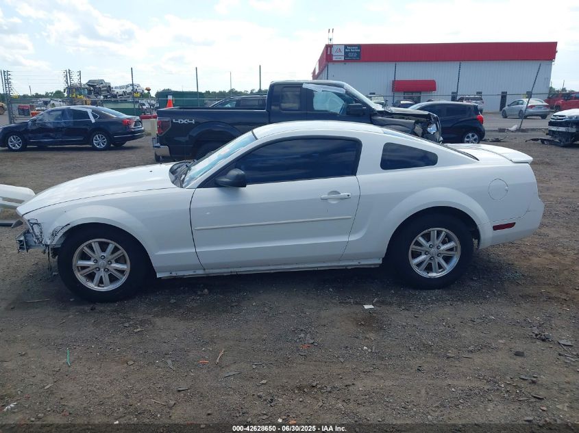 2008 Ford Mustang V6 Deluxe/V6 Premium VIN: 1ZVHT80N285167623 Lot: 42628650
