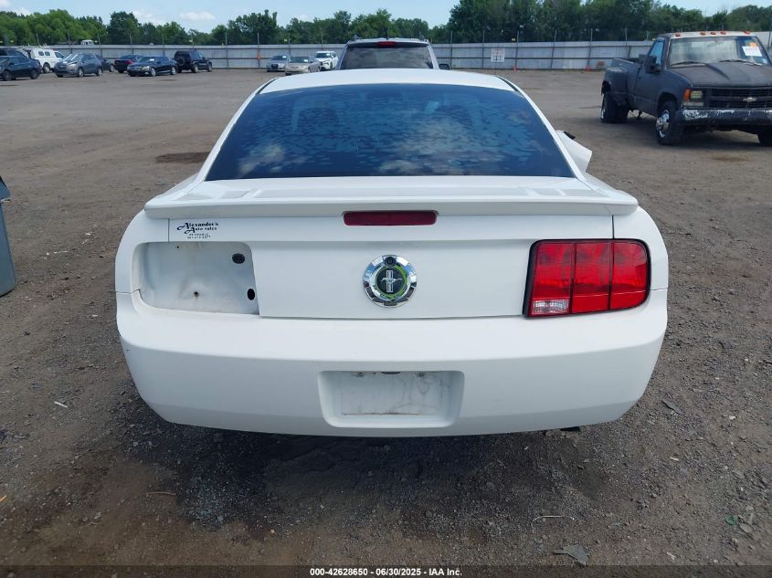 2008 Ford Mustang V6 Deluxe/V6 Premium VIN: 1ZVHT80N285167623 Lot: 42628650