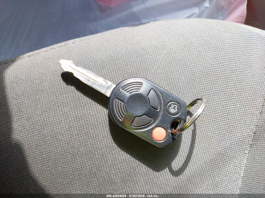 1FMCU02Z38KA80872 2008 FORD ESCAPE photo no. 11