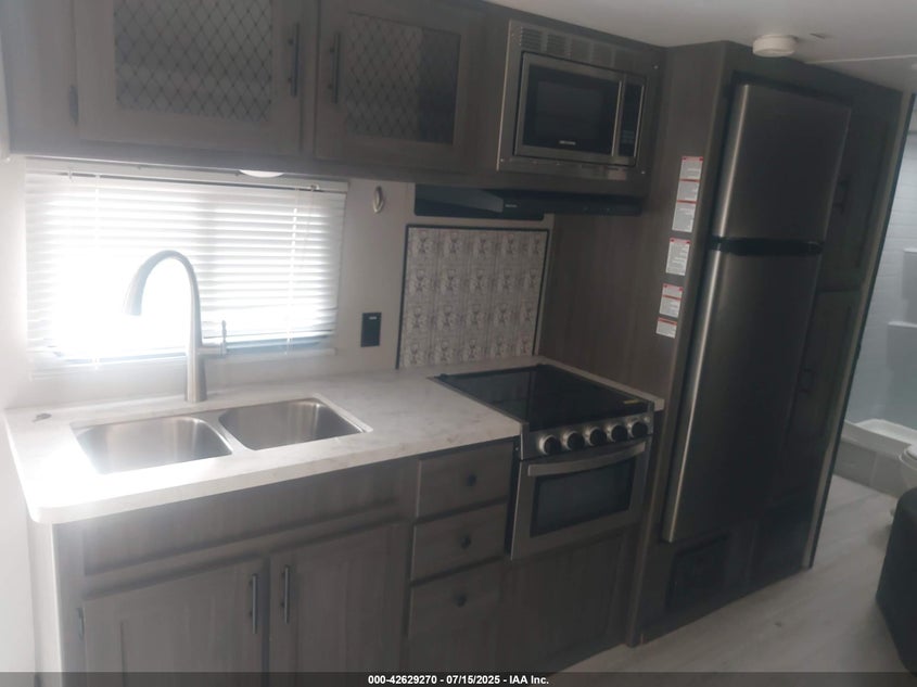 2021 FOREST RIVER SHASTA(VIN: 5ZT2SSRB8ME016845