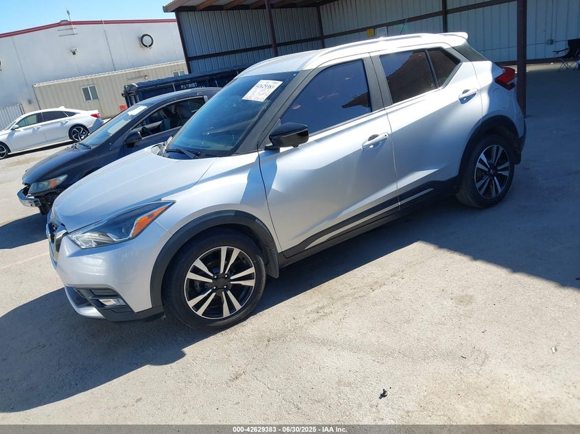 Vin: 3n1cp5cu2jl544673, lot: 43122419, nissan kicks sr 20182