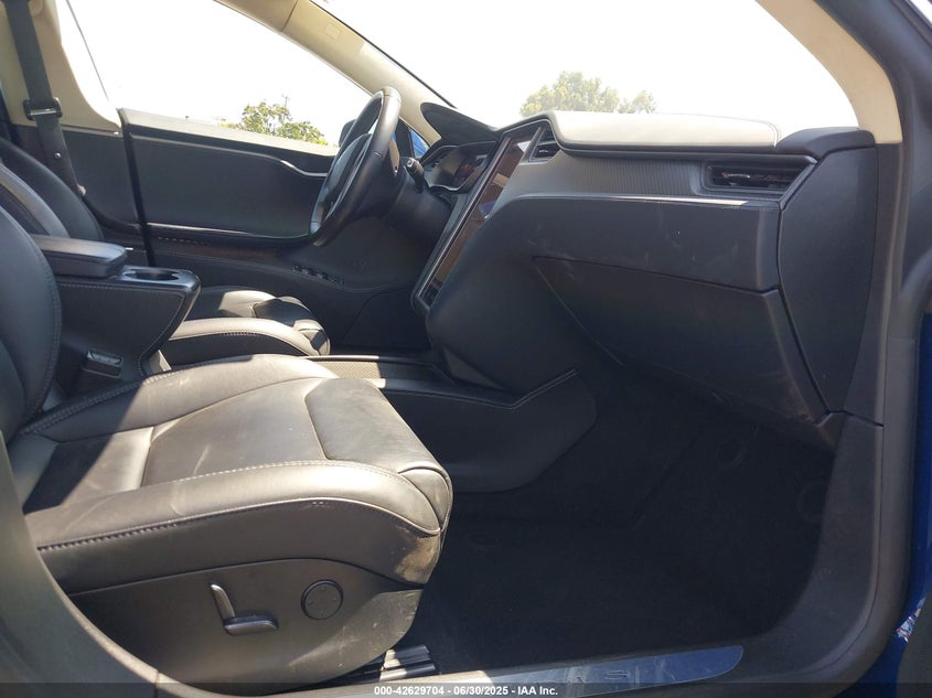 2018 TESLA MODEL S VIN: 5YJSA1E22JF262269