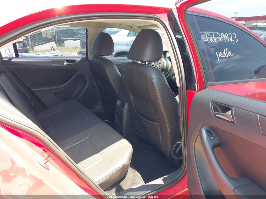 2011 VOLKSWAGEN JETTA VIN: 3VWDX7AJ3BM357053