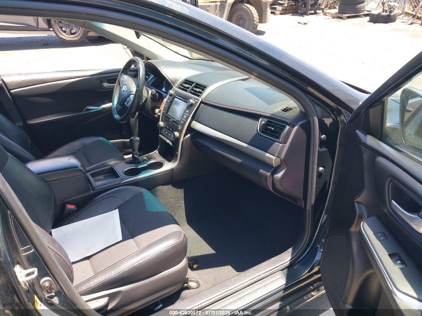 2017 TOYOTA CAMRY SE - 4T1BF1FK3HU409664