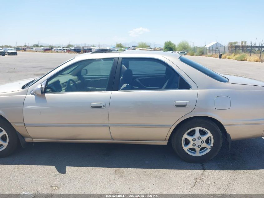 1998 Toyota Camry Le VIN: JT2BG28K0W0185903 Lot: 43847509