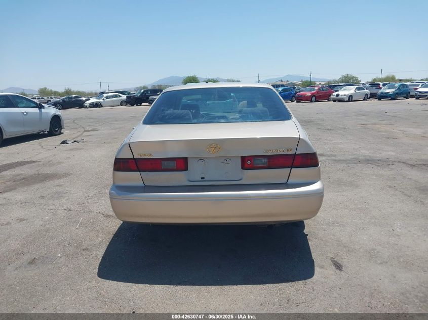 1998 Toyota Camry Le VIN: JT2BG28K0W0185903 Lot: 43847509