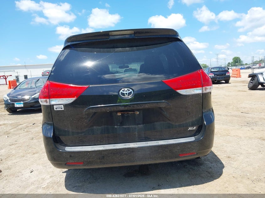 2011 TOYOTA SIENNA VIN: 5TDYK3DC7BS084224