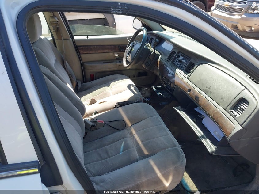 2007 MERCURY GRAND MARQUIS VIN: 2MEHM75V57X632135