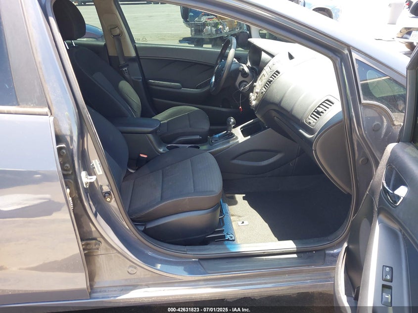2014 KIA FORTE VIN: KNAFX4A68E5219697