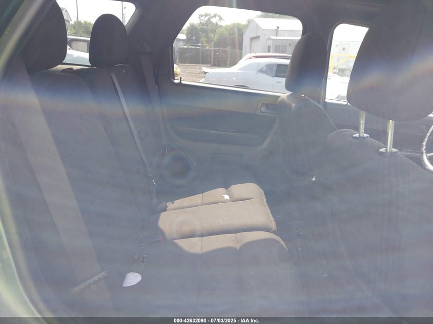2010 FORD ESCAPE VIN: 1FMCU9DG7AKA12774