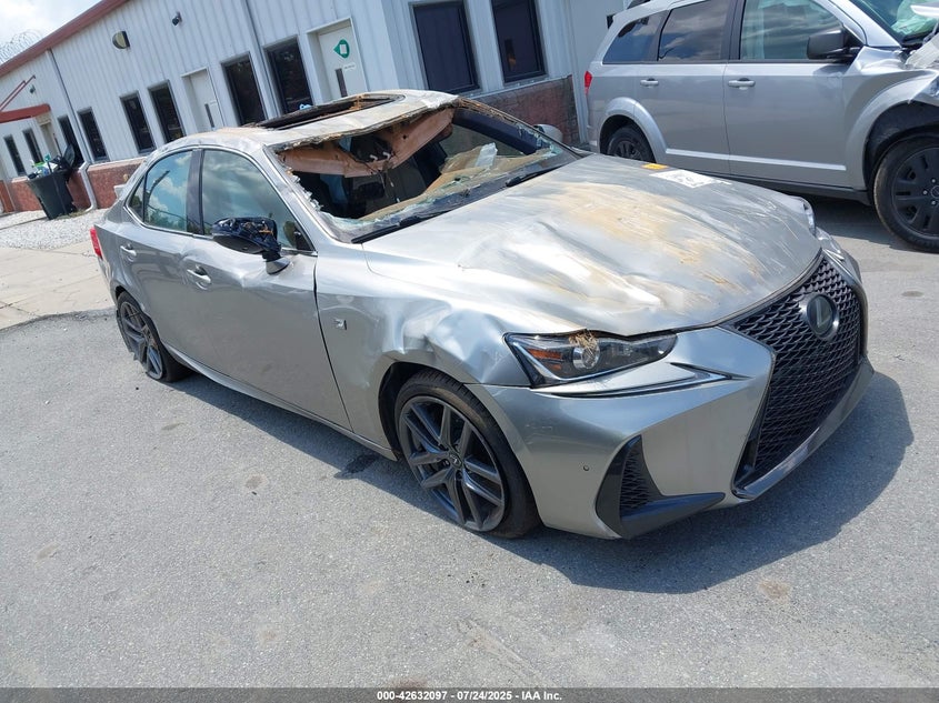 Vin: , lot: 43125134, lexus is 300 2020 img_1