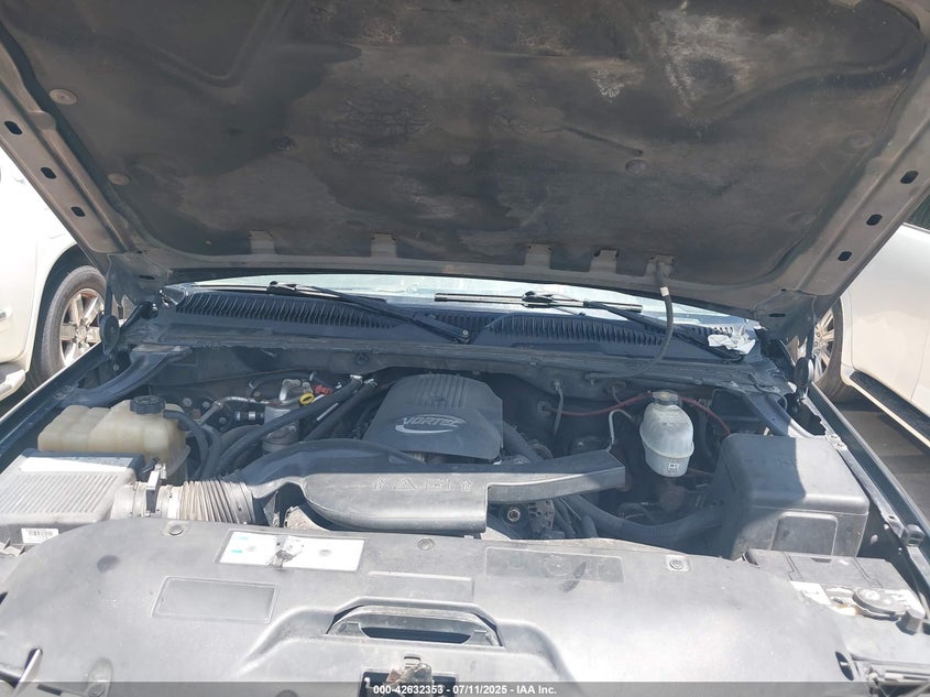 2004 Chevrolet Tahoe K1500 VIN: 1GNEK13T44R311810 Lot: 42632353