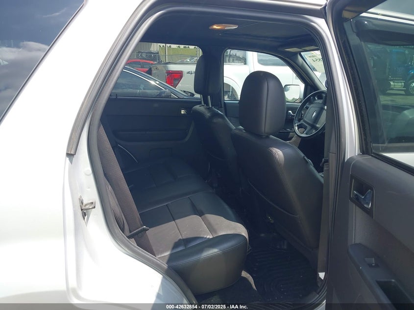 2012 FORD ESCAPE VIN: 1FMCU9EG7CKA33318