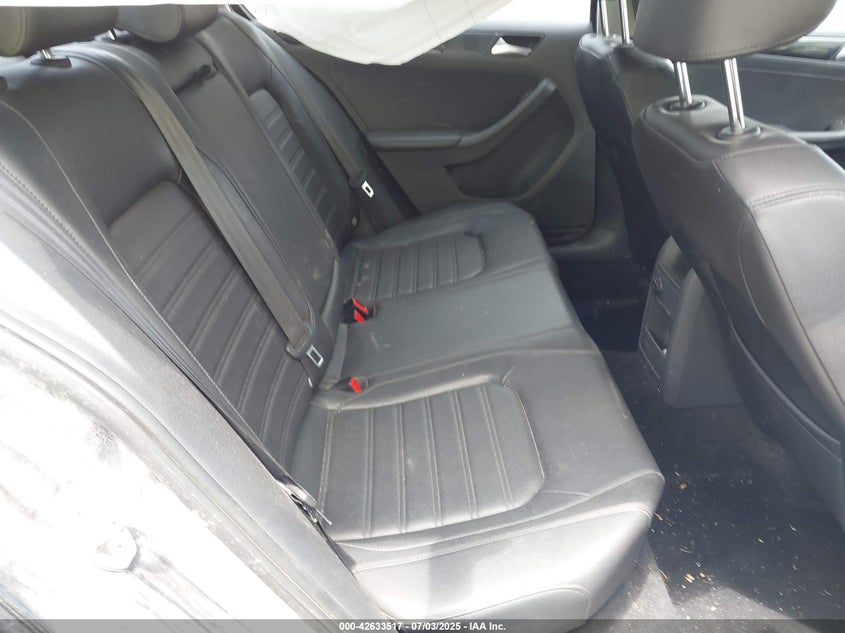 2015 VOLKSWAGEN JETTA 1.8T SEL - 3VWL17AJXFM324859