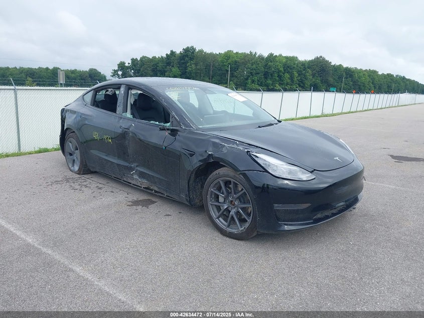 5YJ3E1EB4NF167694 2022 Tesla Model 3 Long Range Dual Motor All-Wheel Drive auction photo 1