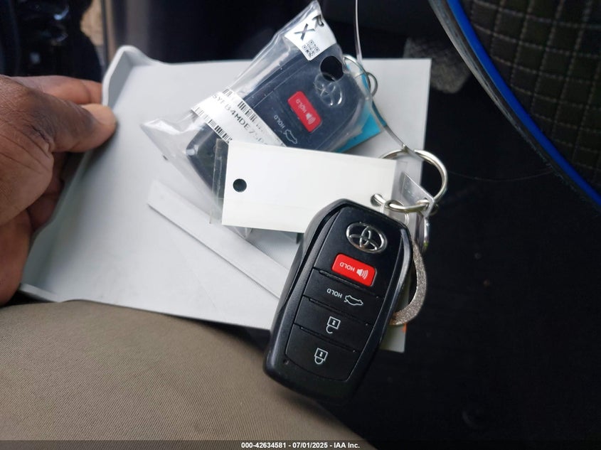 2025 Toyota Corolla Le VIN: 5YFB4MDE7SP232095 Lot: 42634581