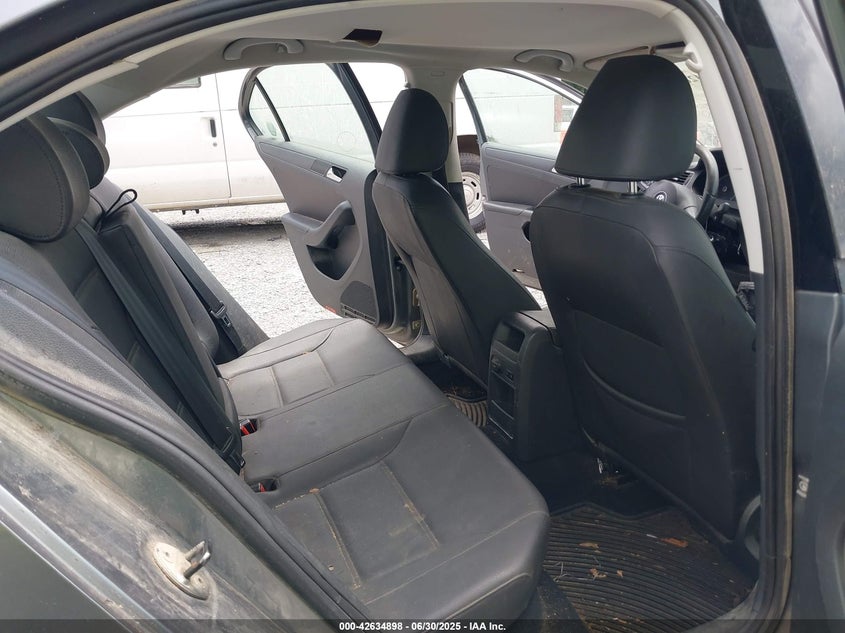 2012 VOLKSWAGEN JETTA VIN: 3VWDX7AJ6CM325280