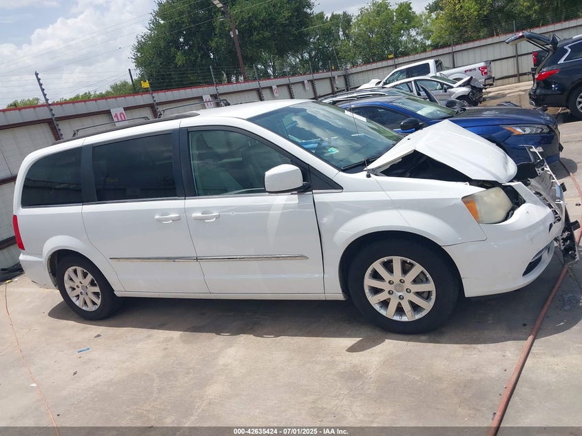 2014 CHRYSLER TOWN & COUNTRY TOURING - 2C4RC1BG0ER440165