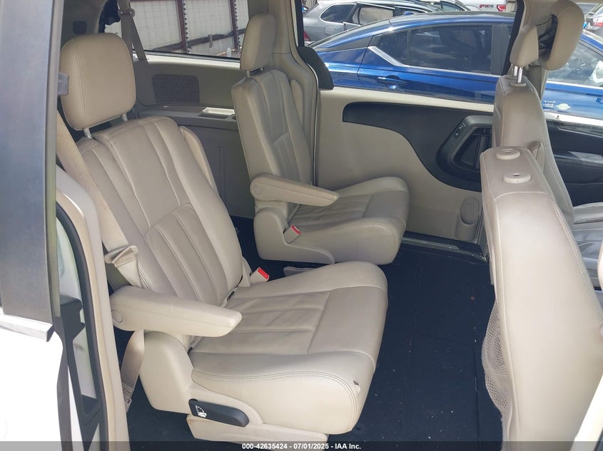 2014 CHRYSLER TOWN & COUNTRY TOURING - 2C4RC1BG0ER440165