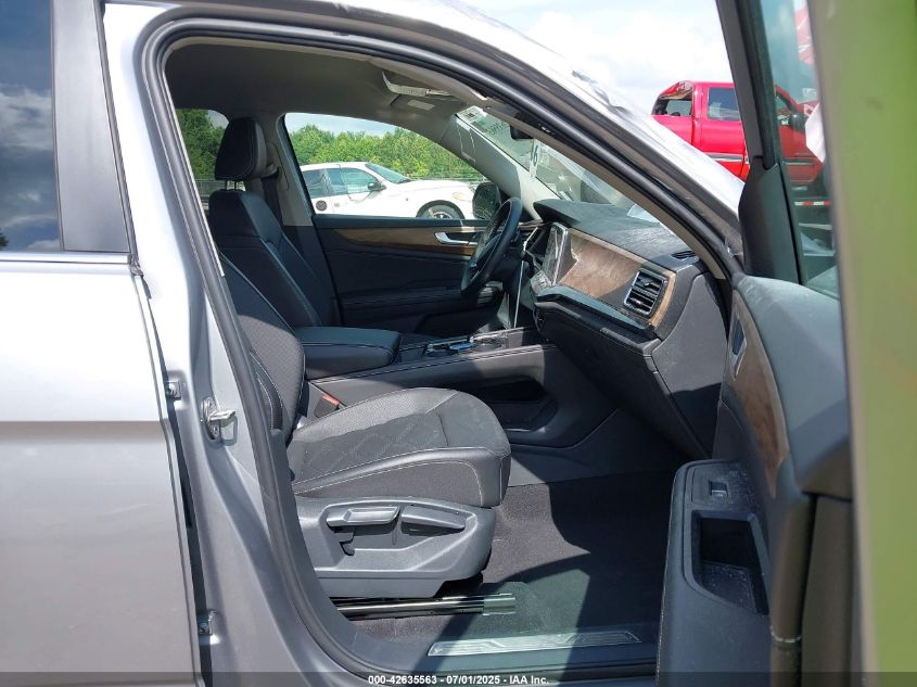 2025 Volkswagen Atlas - 1V2WR2CA7SC508207