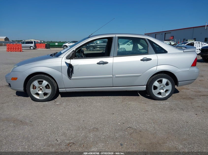 2007 FORD FOCUS VIN: 1FAHP34N17W199689