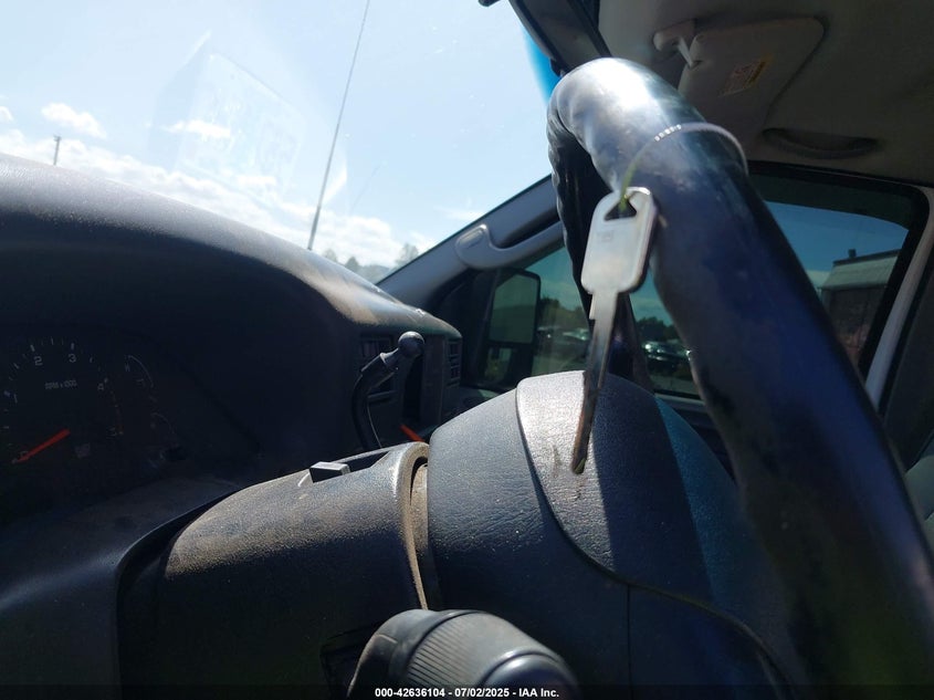 2003 Ford F-250 Lariat/Xl/Xlt VIN: 1FTNX21P73EC17500 Lot: 42636104