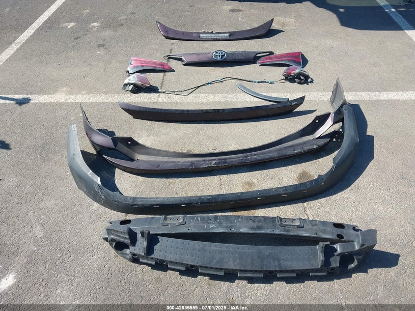 2016 TOYOTA RAV4 XLE - 2T3WFREV8GW285764