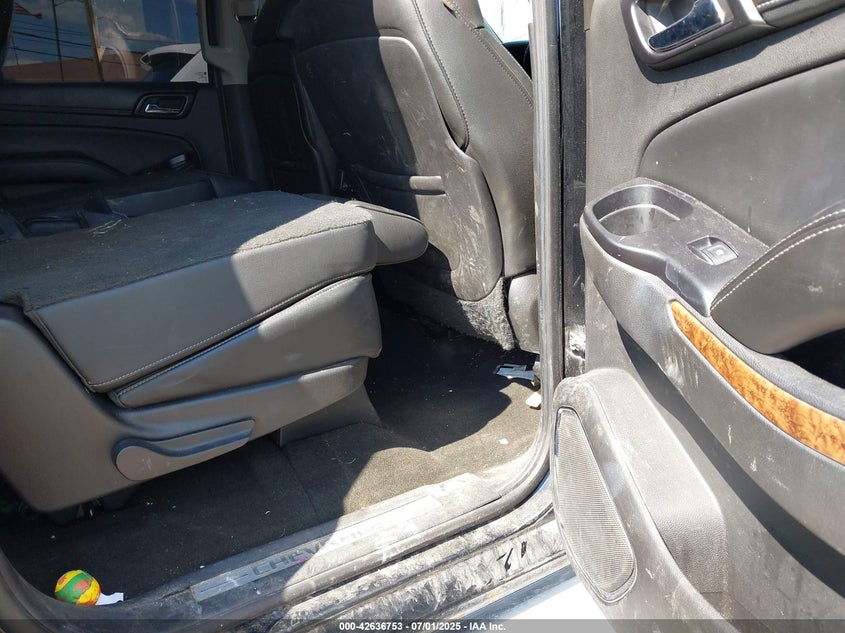 2015 CHEVROLET SUBURBAN 1500 LTZ - 1GNSKKKCXFR566832